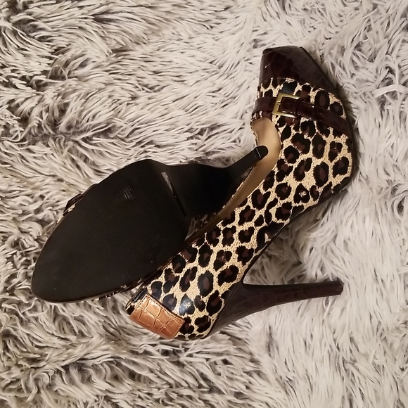 Qupid Leopard Print Platform Stilettos - Picture 9 of 9